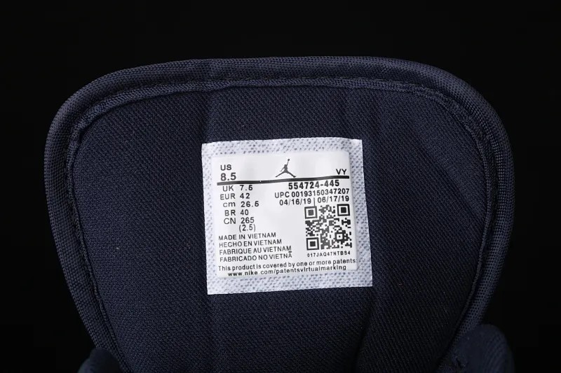 All categories Air Jordan Jordan series basketball shoes Air Jordan 1 Mid Air Jordan 1 Mid AJ1 Joe 1 fashion casual black and blue basketball shoes 554724-445